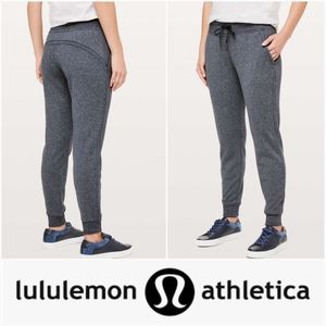 LULULEMON 4 Warm Down Jogger II 28" Heathered Speckled True Navy Size 4